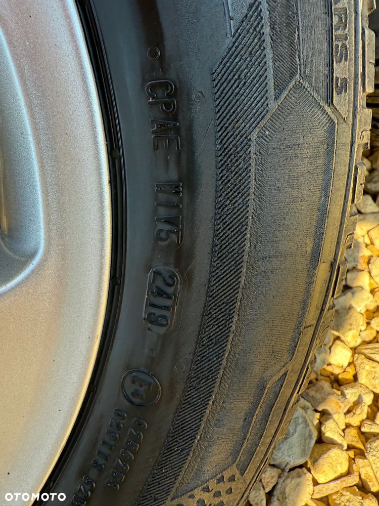 Felgi aluminowie z oponami zimowymi r.15 5x112 - 5