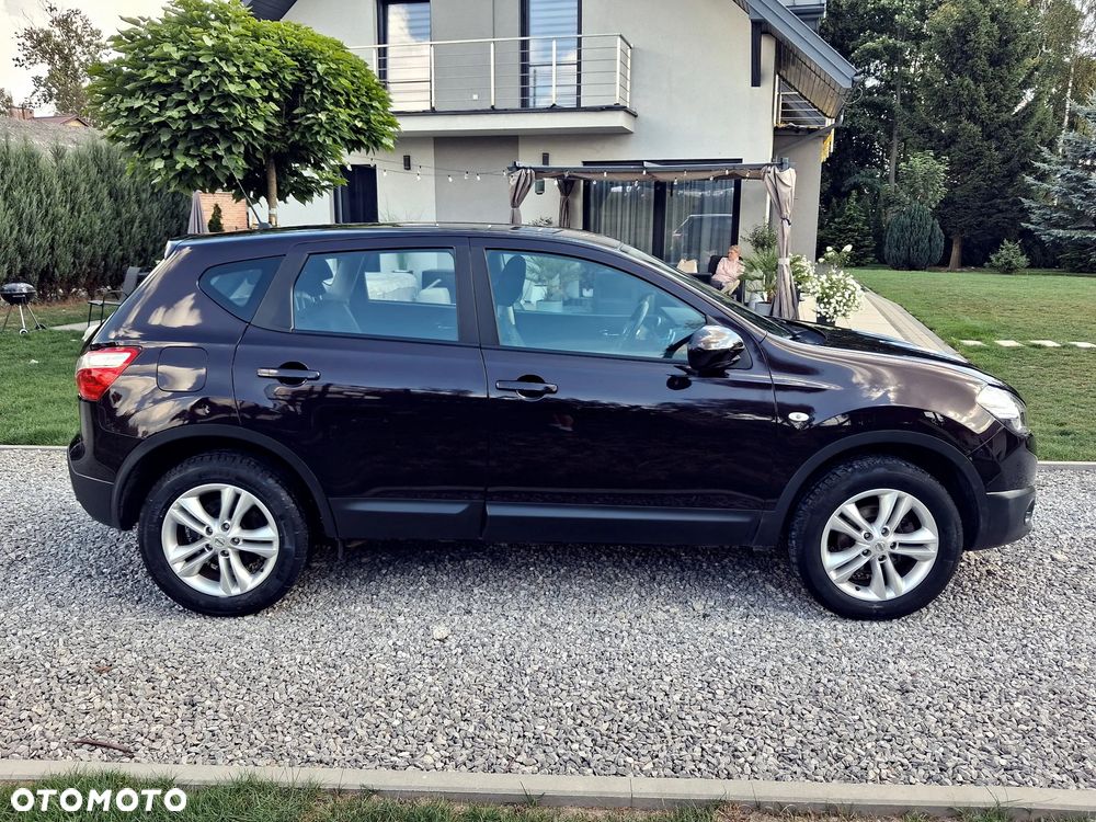 Nissan Qashqai 1.6 visia - 9
