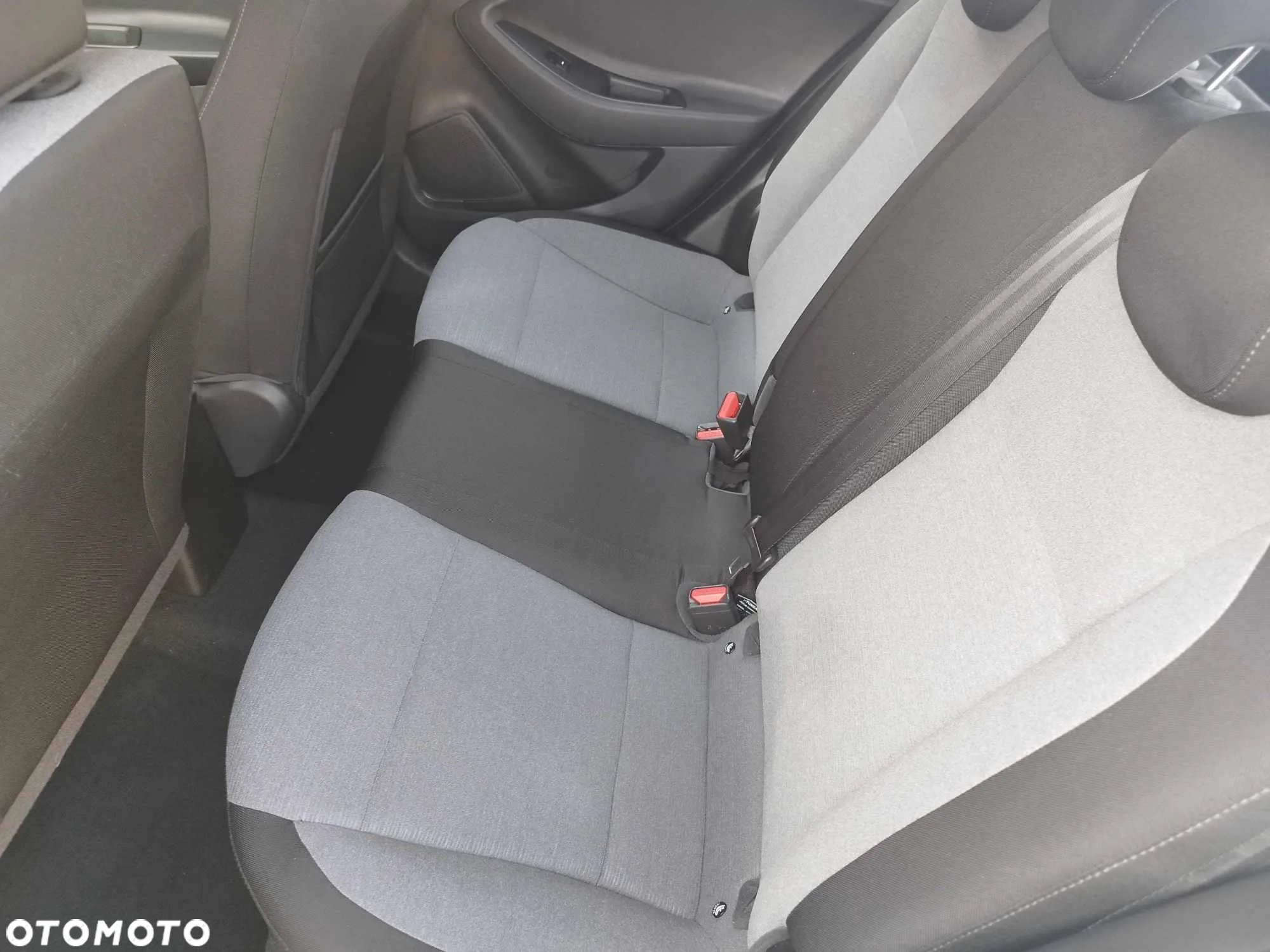 Hyundai i20 1.25 Comfort - 20