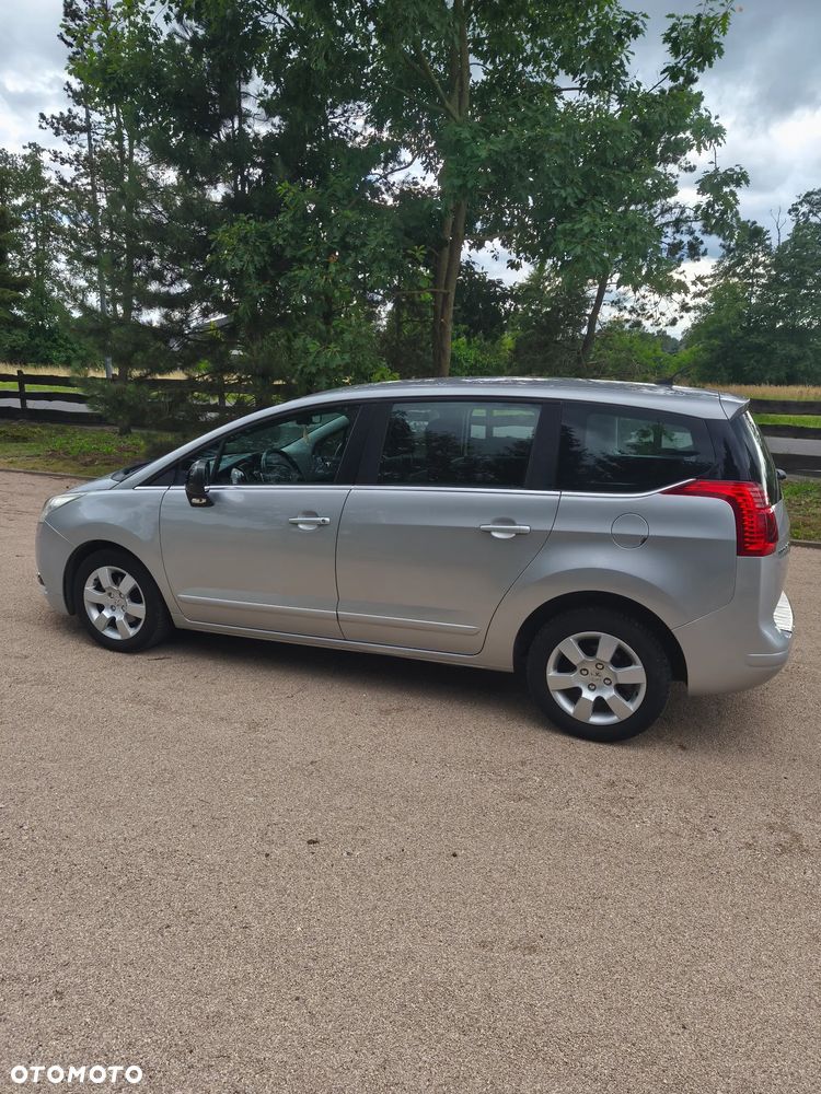 Peugeot 5008 1.6 HDi Premium - 12