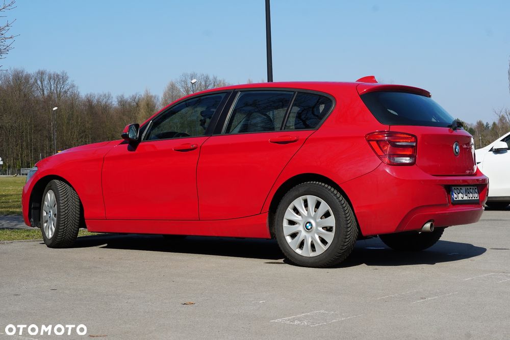 BMW Seria 1 116d - 12