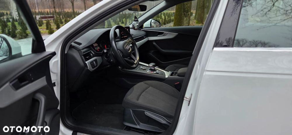 Audi A4 Avant 35 TFSI S tronic - 6