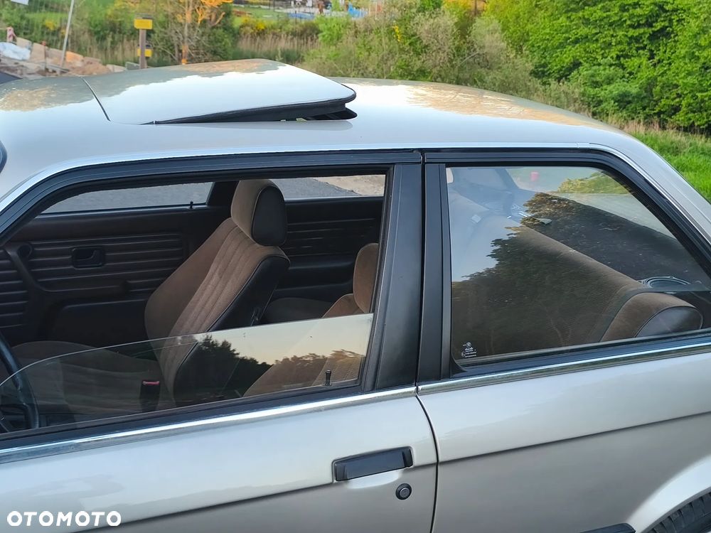 BMW Seria 3 - 23