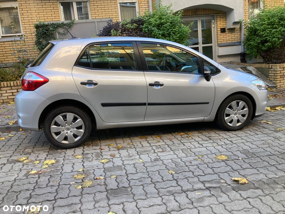 Toyota Auris 1.6 Luna - 5