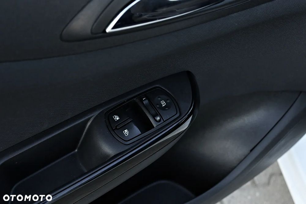 Opel Corsa 1.3 D Easytronic Start/Stop On - 32