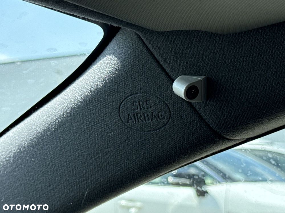Toyota Corolla - 23