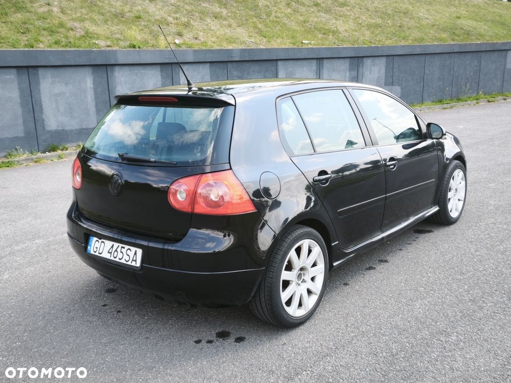 Volkswagen Golf - 5