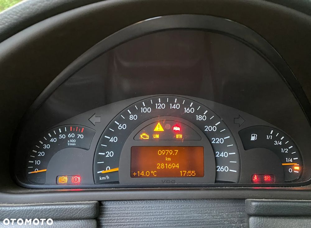 Mercedes-Benz Klasa C 180 Kompressor Classic - 12