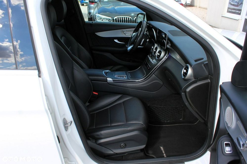 Mercedes-Benz GLC - 13