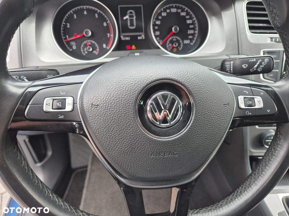 Volkswagen Golf 1.2 TSI BlueMotion Technology Comfortline - 26