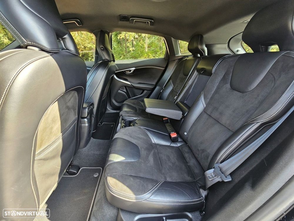 Volvo V40 1.6 D2 R-Design Momentum - 19