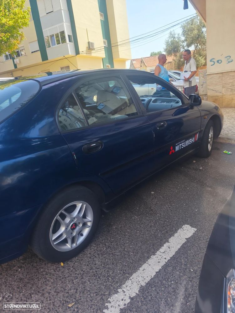 Mitsubishi Carisma Hatchback 1.6 GLX ABS - 13