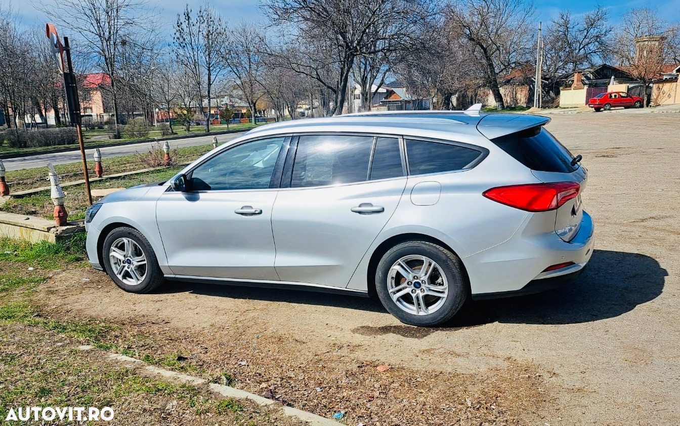 Ford Focus 1.0 EcoBoost MHEV Connected - 10