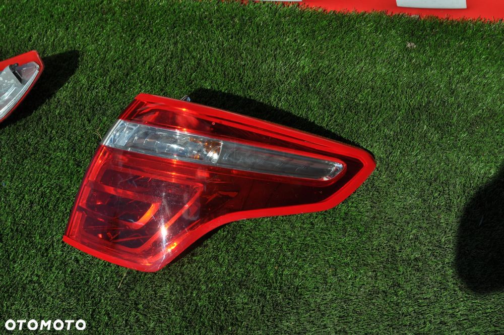 citroen C4 picasso lampa prawa WYSYŁKA - 3