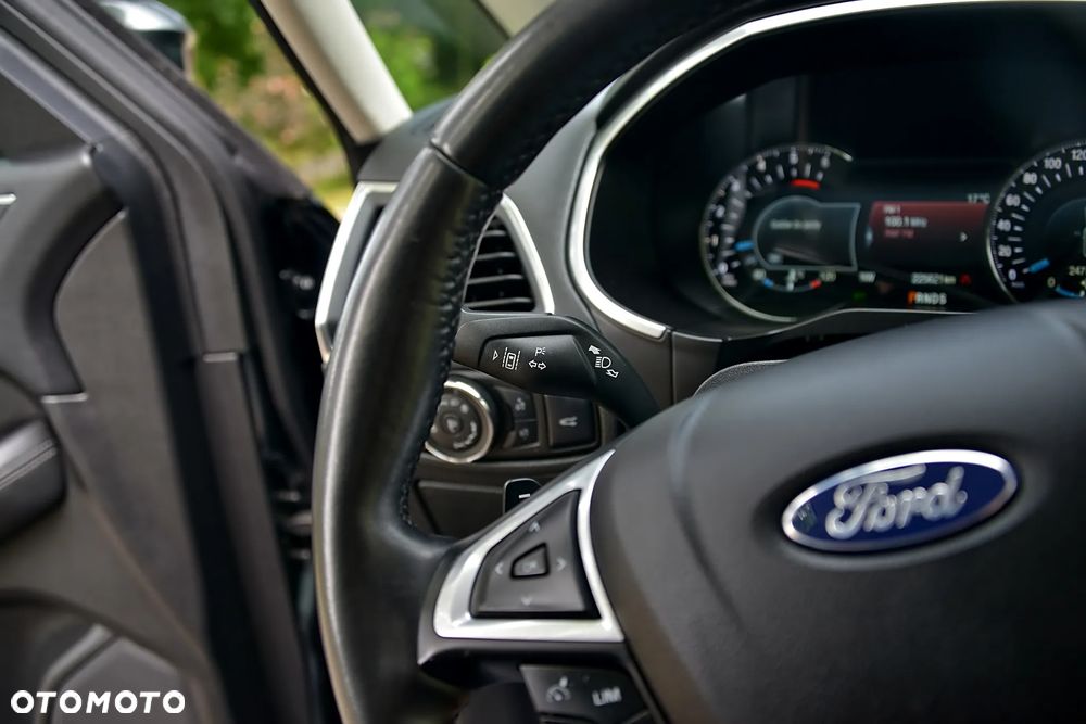 Ford S-Max 2.0 TDCi Titanium PowerShift - 37