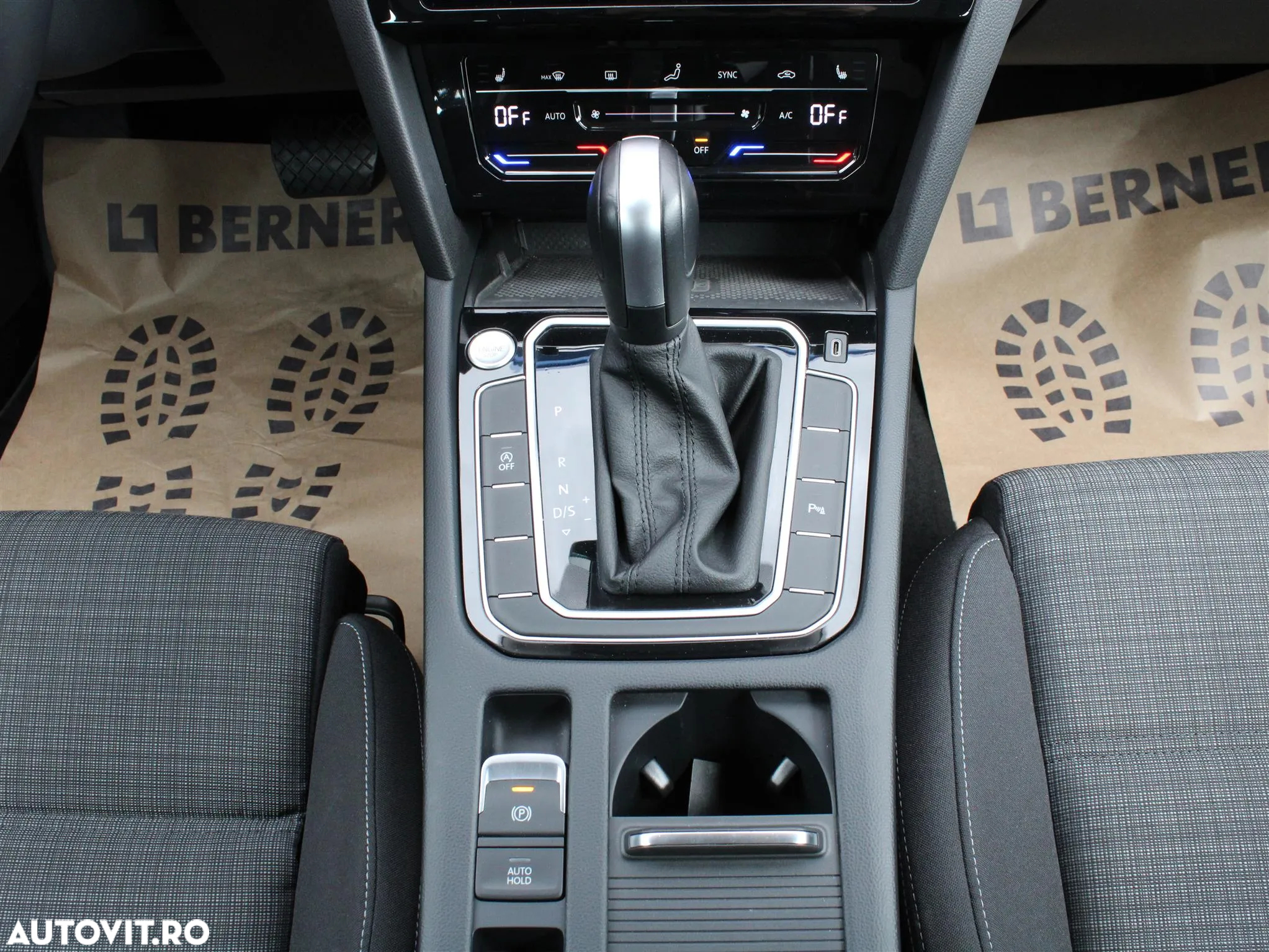 Volkswagen Passat 2.0 TDI SCR DSG Business - 19