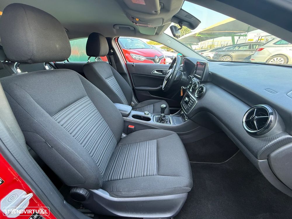 Mercedes-Benz A 180 CDI (BlueEFFICIENCY) - 22