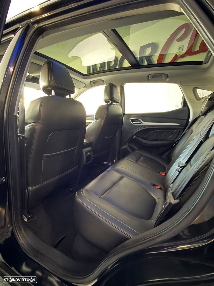 MG ZS EV 44.5 kWh Luxury - 14