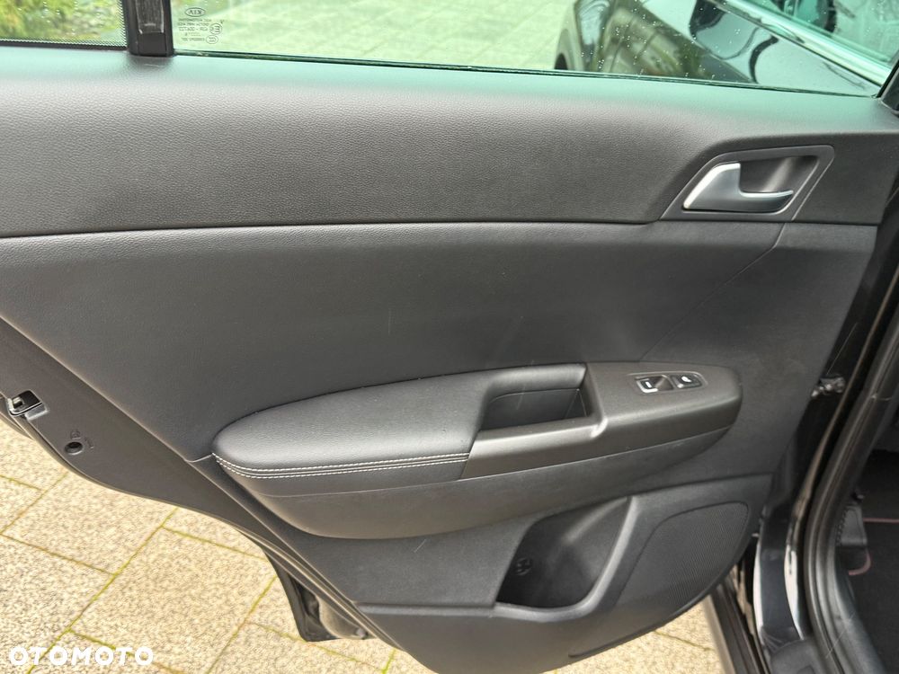 Kia Sportage 1.6 GDI 2WD Black Edition - 20