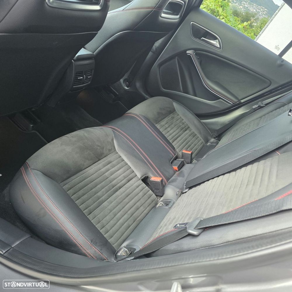 Mercedes-Benz A 200 d AMG Line Aut. - 35