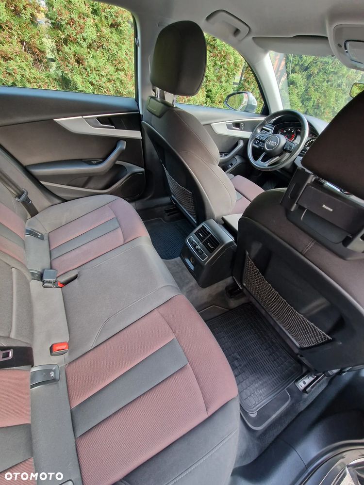 Audi A4 Avant 2.0 TDI S tronic - 10