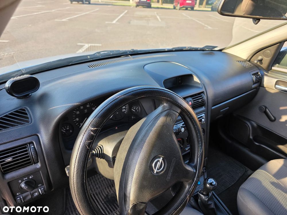 Opel Astra - 11