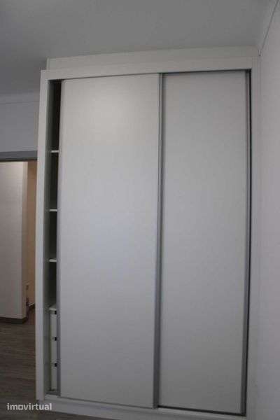 Arrenda-se Apartamento T2, Alcobaça - Grande imagem: 2/11