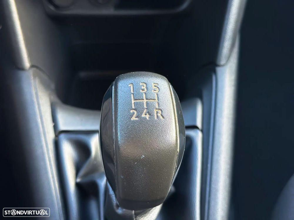 Peugeot 208 1.4 HDi Access - 18