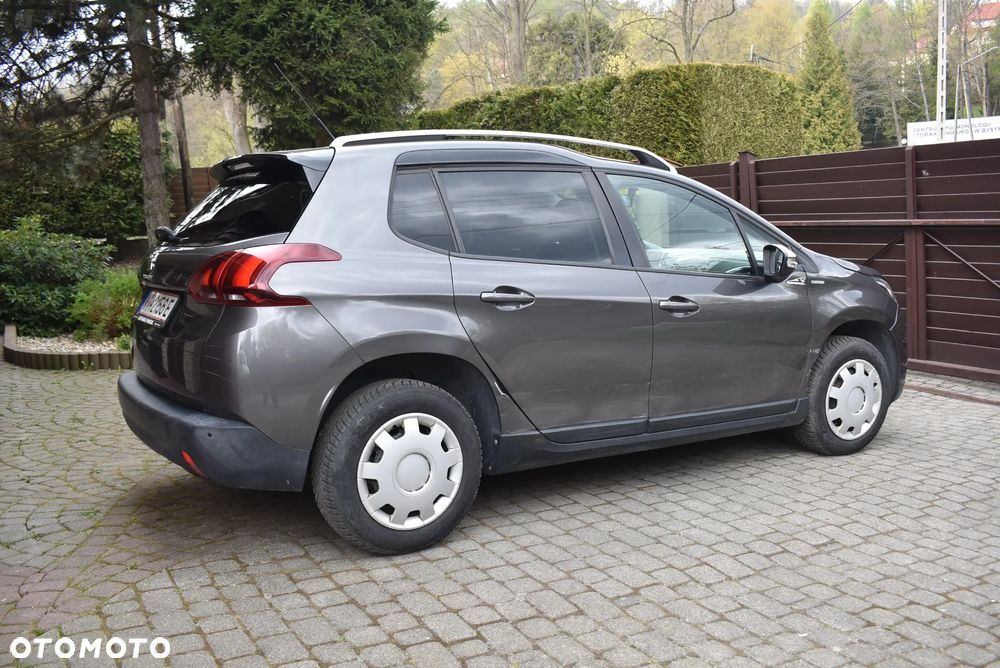 Peugeot 2008 1.6 BlueHDi Style - 3