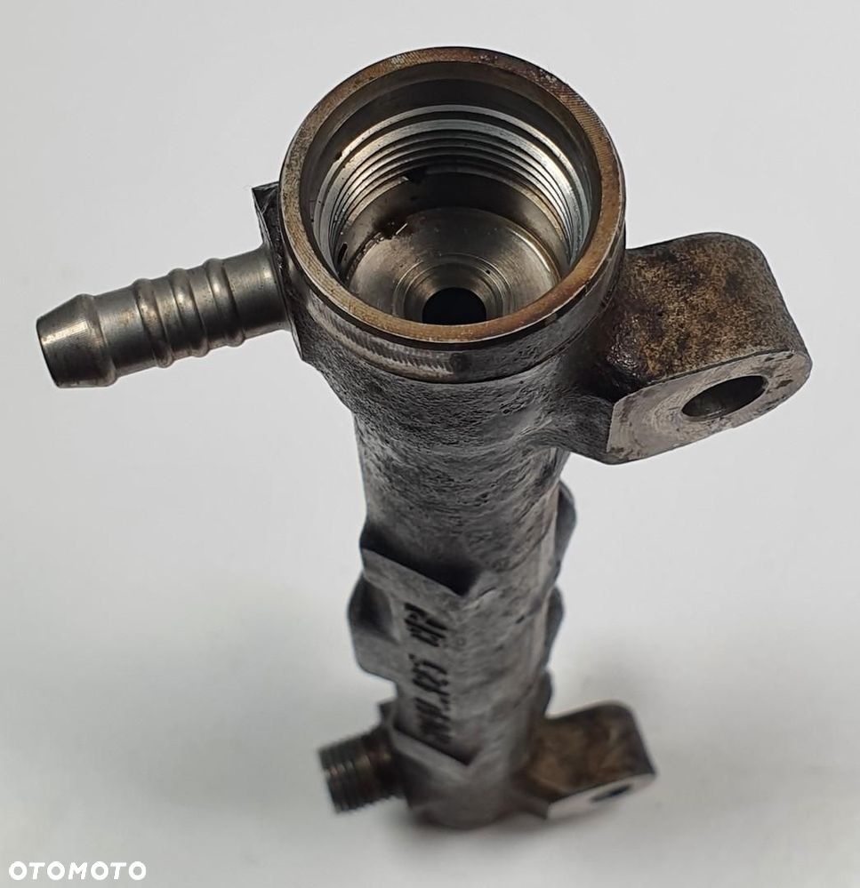 LISTWA WTRYSKOWA VW NEW BEETLE II 2.0 04L130089G - 3