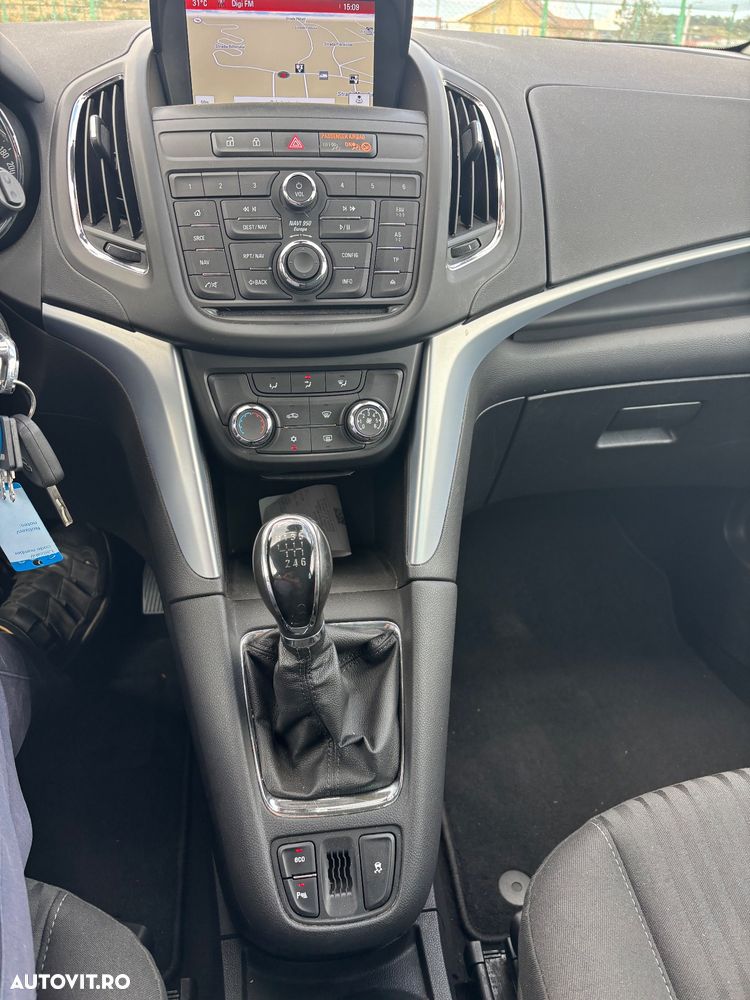 Opel Zafira - 13