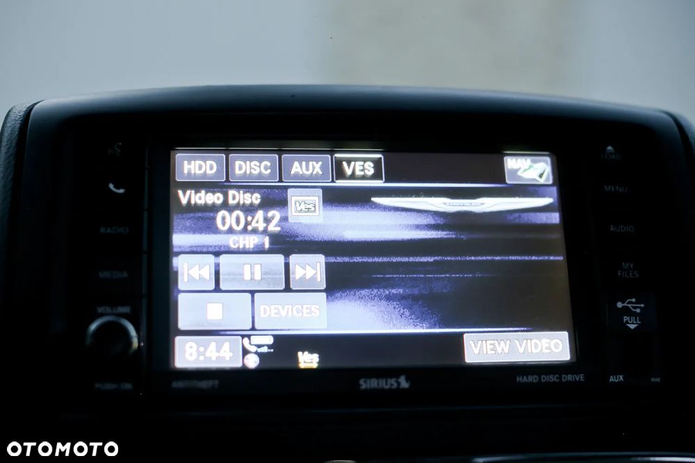 Chrysler Town & Country 3.6 Limited - 27