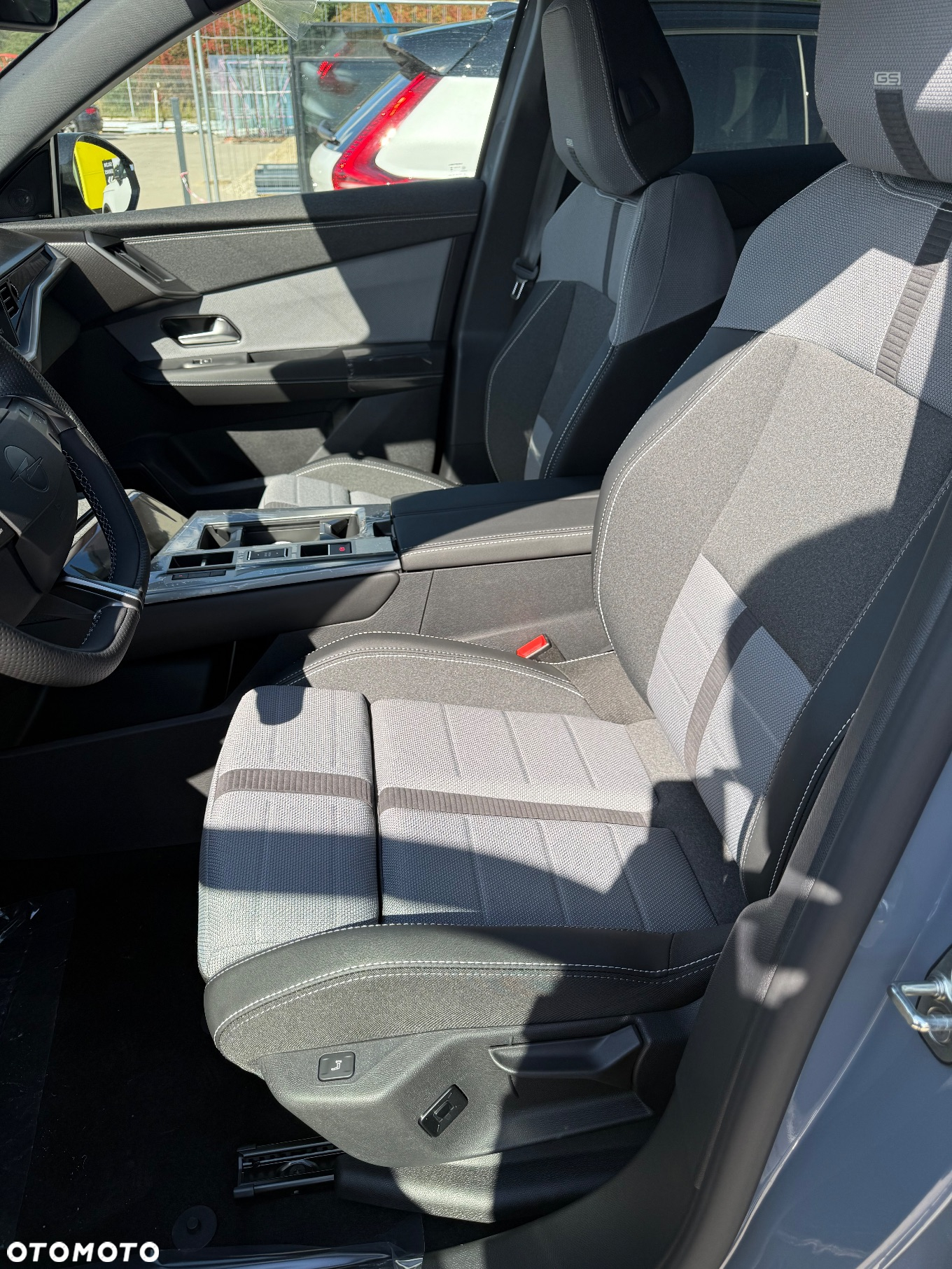 Opel Grandland 1.2 mHEV GS eDTC6 - 10