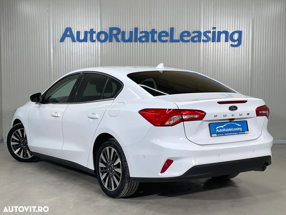 Ford Focus 1.5 EcoBlue 8AT Titanium - 5