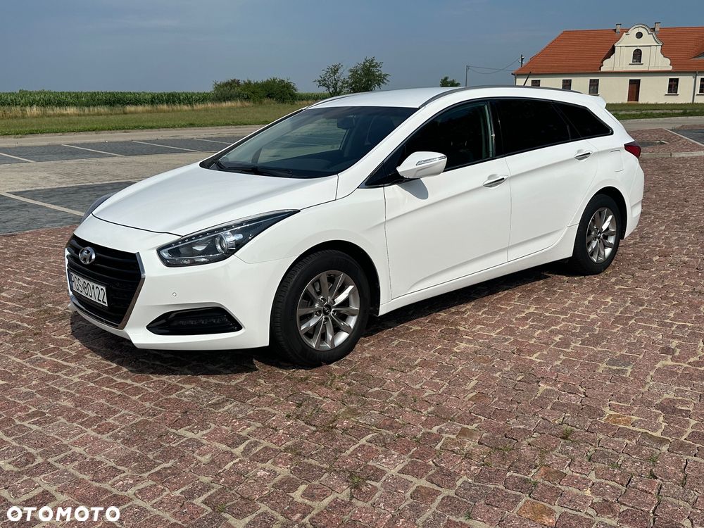 Hyundai i40 Kombi blue 1.7 CRDi Style - 1