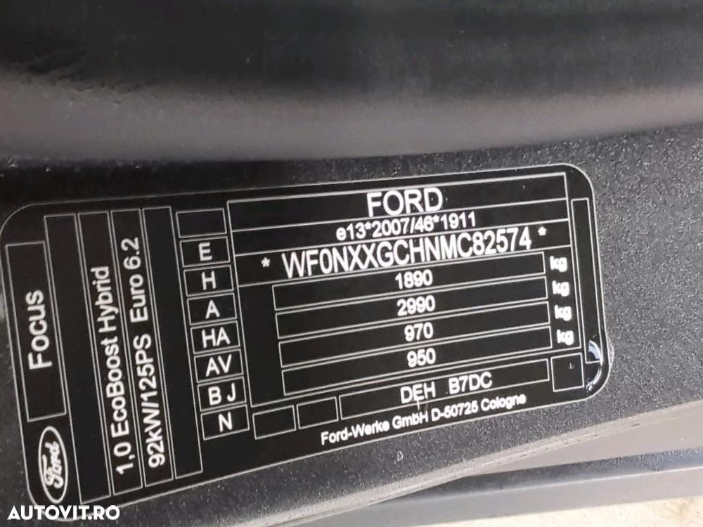 Ford Focus 1.0 EcoBoost MHEV Titanium - 12