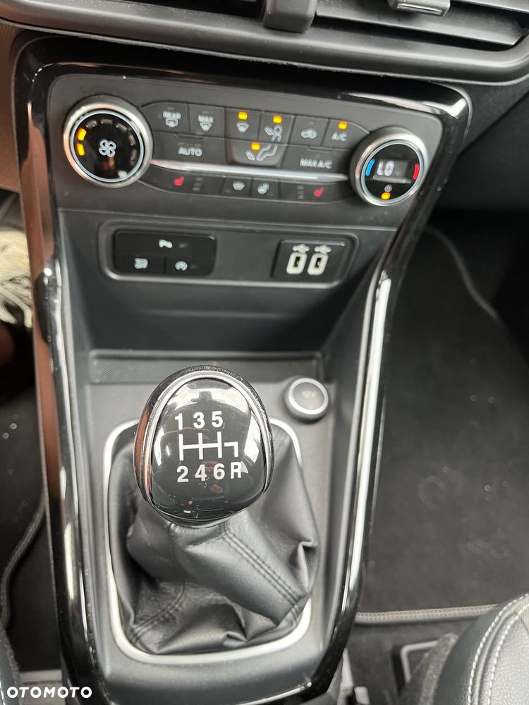 Ford EcoSport 1.0 EcoBoost TITANIUM X - 22