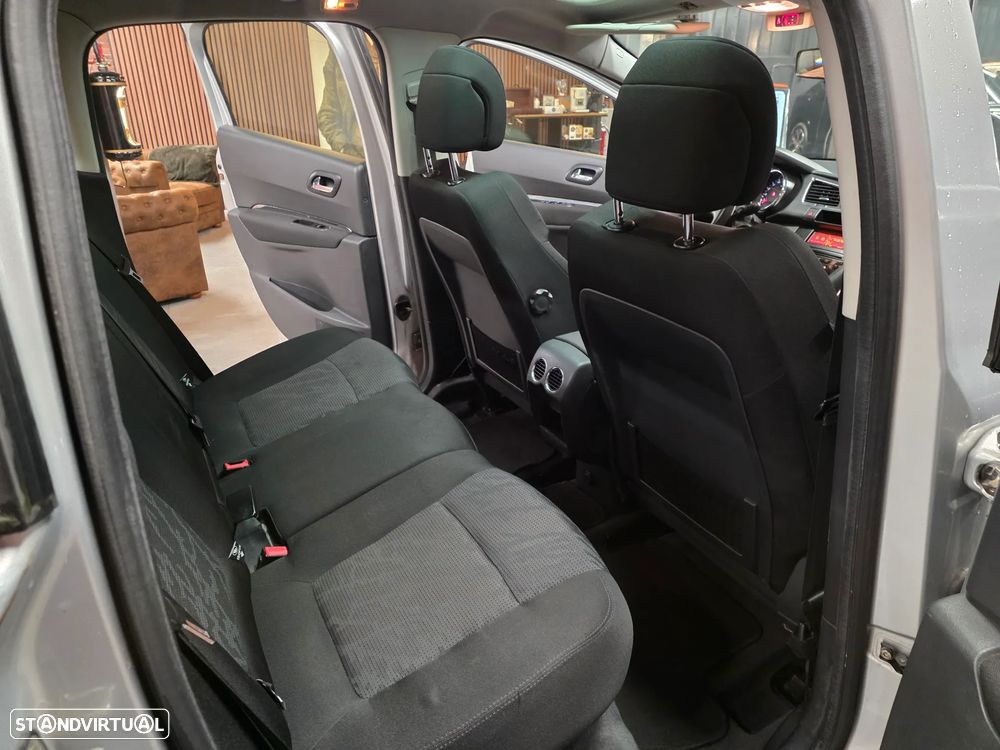 Peugeot 3008 1.6 e-HDi Sport CMP6 - 25