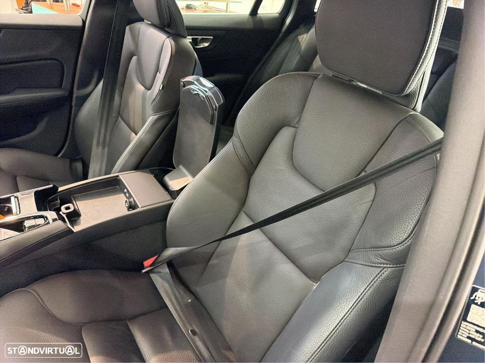 Volvo V60 2.0 T6 AWD TE Core - 6