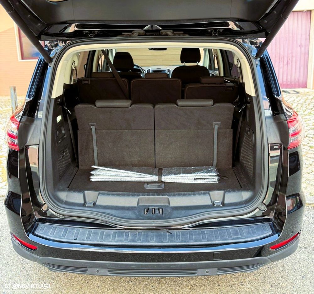 Ford S-Max 2.0 TDCi Titanium - 32