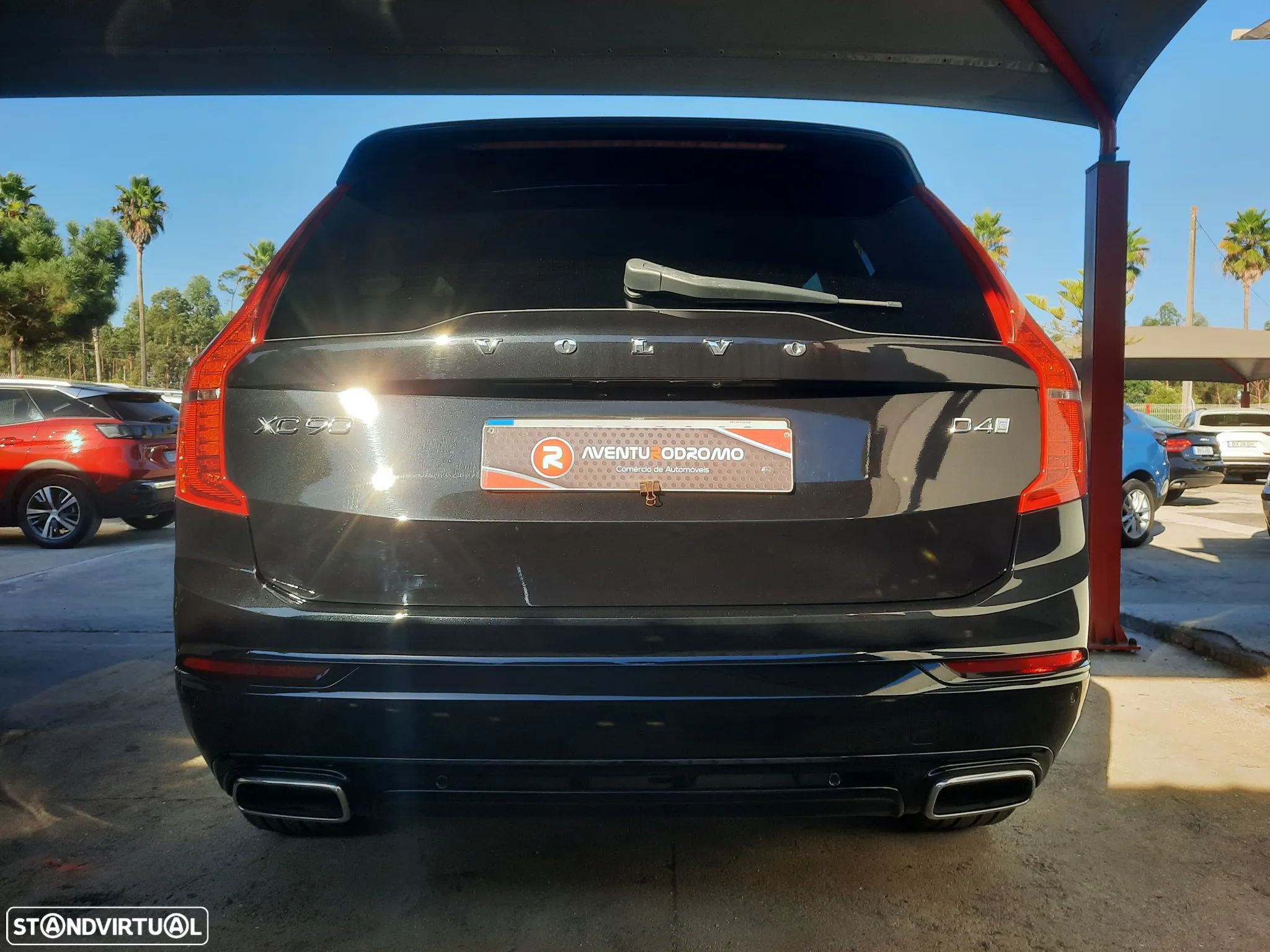 Volvo XC 90 2.0 D4 R-Design - 11