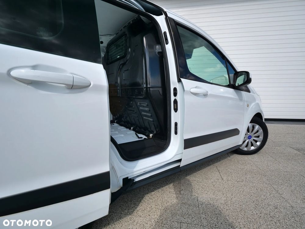 Ford Transit Courier Basis - 11