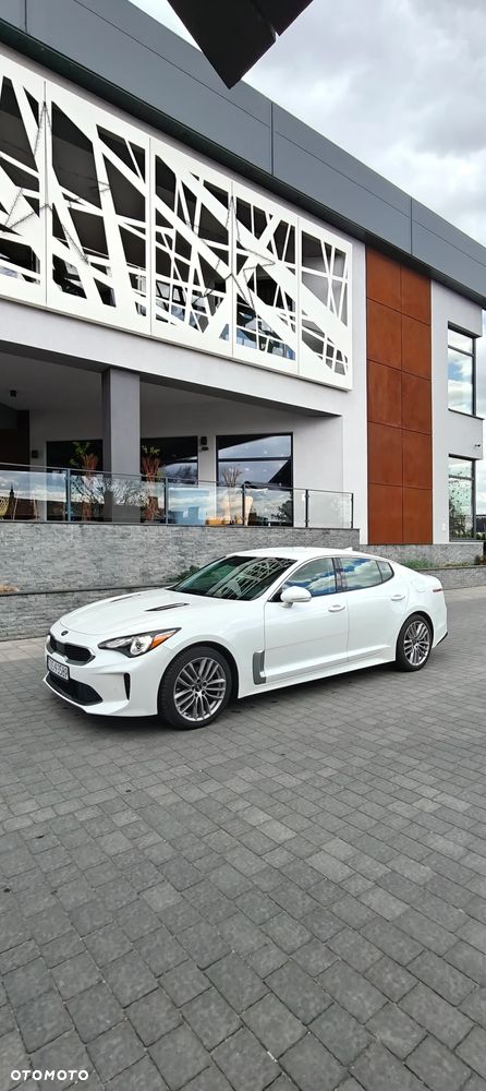 Kia Stinger 2.0 T-GDI XL - 1