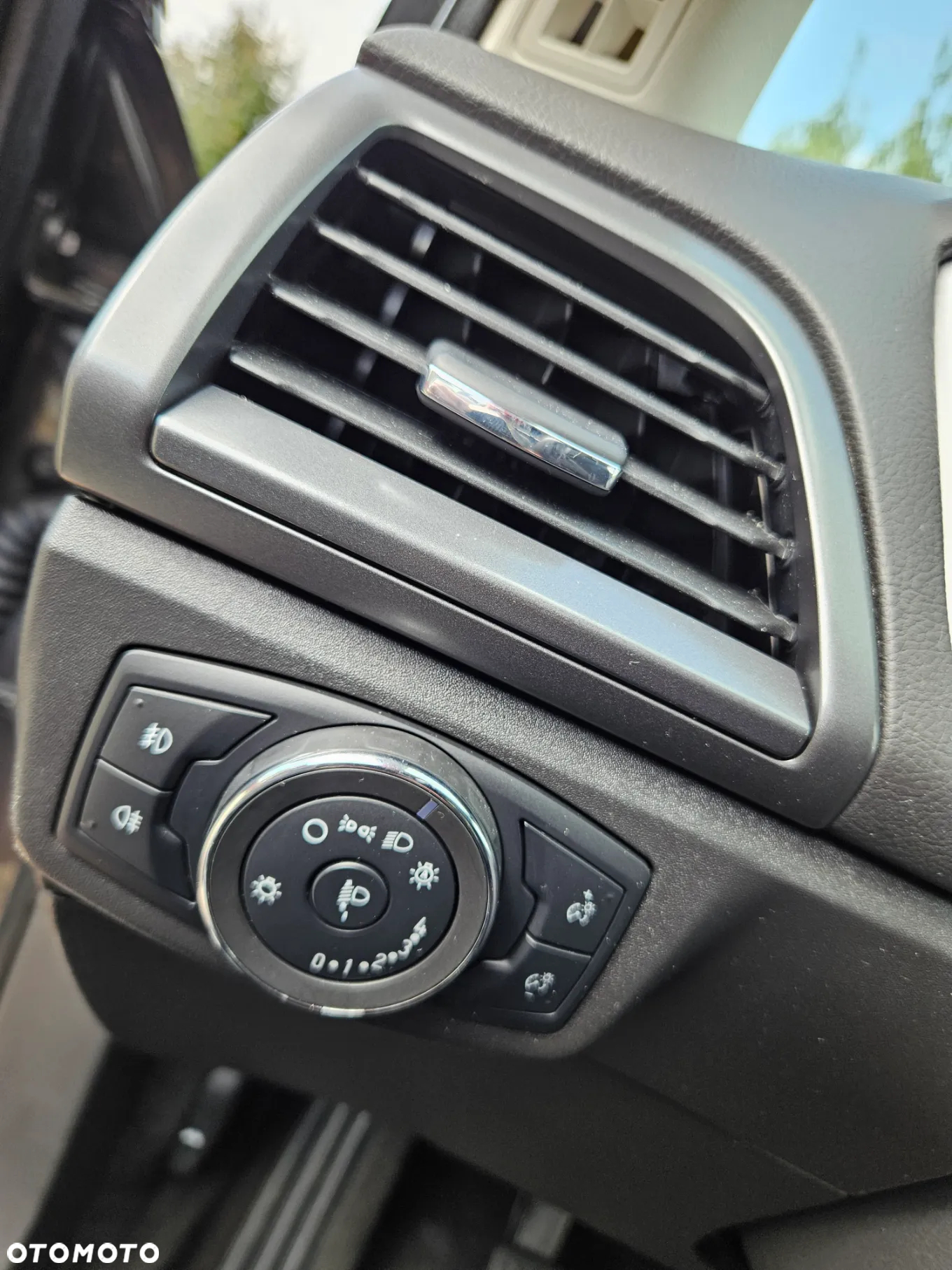 Ford Mondeo 1.5 EcoBoost Trend - 16