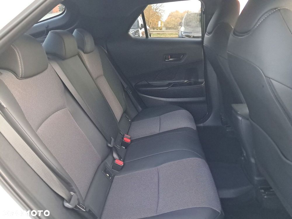 Toyota C-HR 2.0 PHEV Dynamic Force Executive - 15
