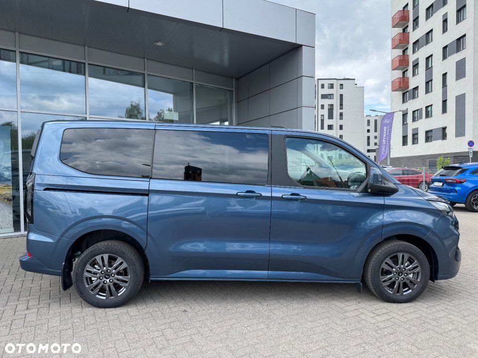Ford Tourneo Custom - 6