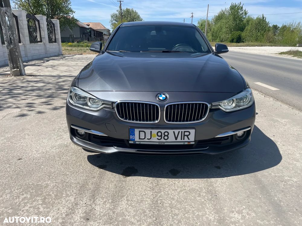 BMW Seria 3 330e iPerformance Luxury Line - 1