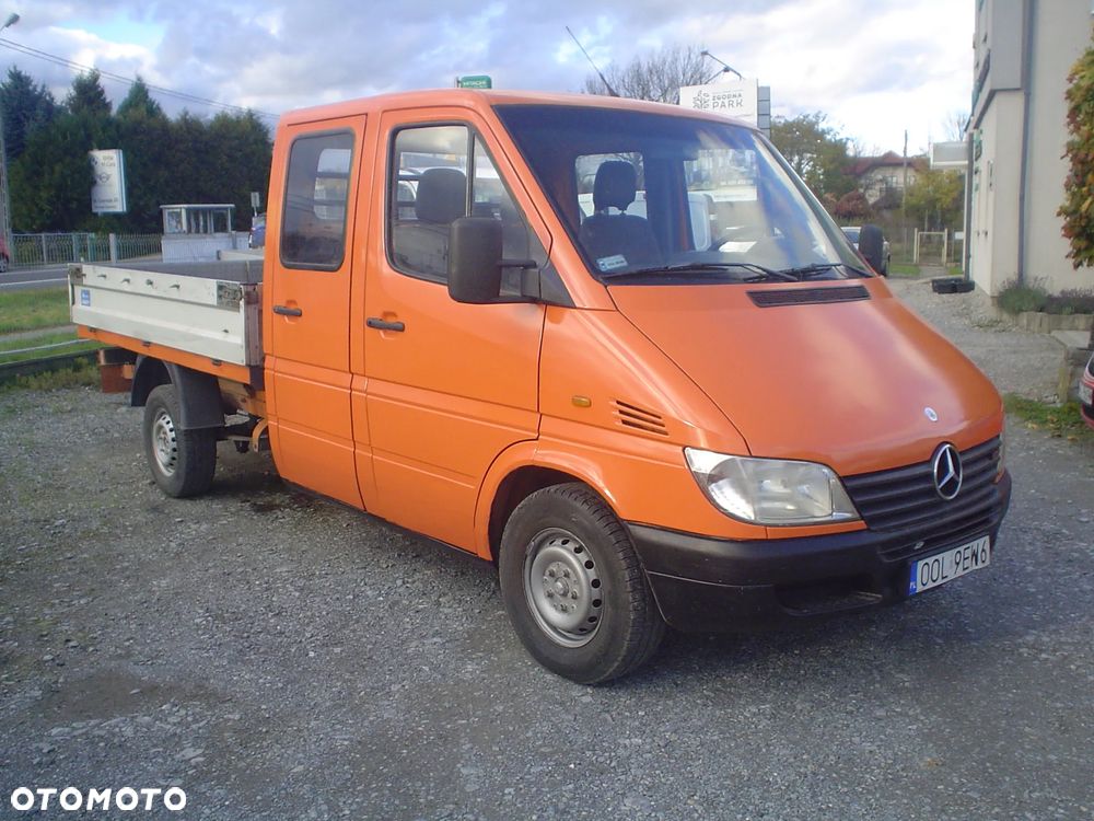 Mercedes-Benz SPRINTER - 11