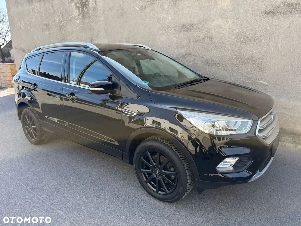 Ford Kuga 1.5 EcoBoost 2x4 Titanium - 23