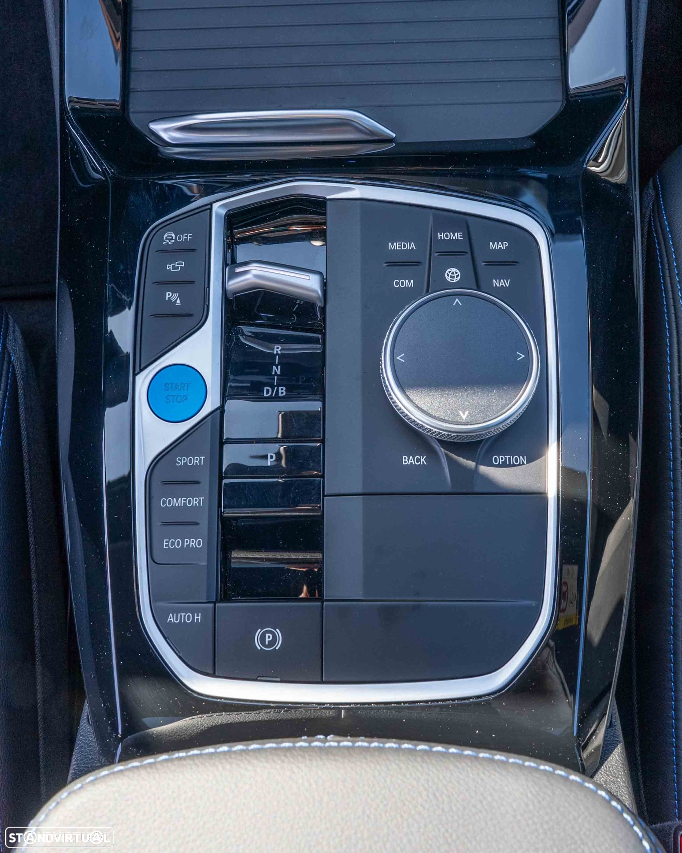 BMW iX3 M Sport Impressive - 14